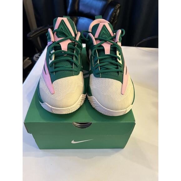 Nike Giannis Immortality 3 Green Pink Basketball Shoes Mens Size 11.5 DZ7533-300 main image 5